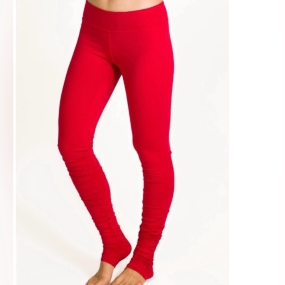 Kiragrace Red Ruched Leggings